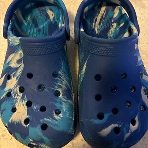 Like New Crocs Size 5 M or 7 W